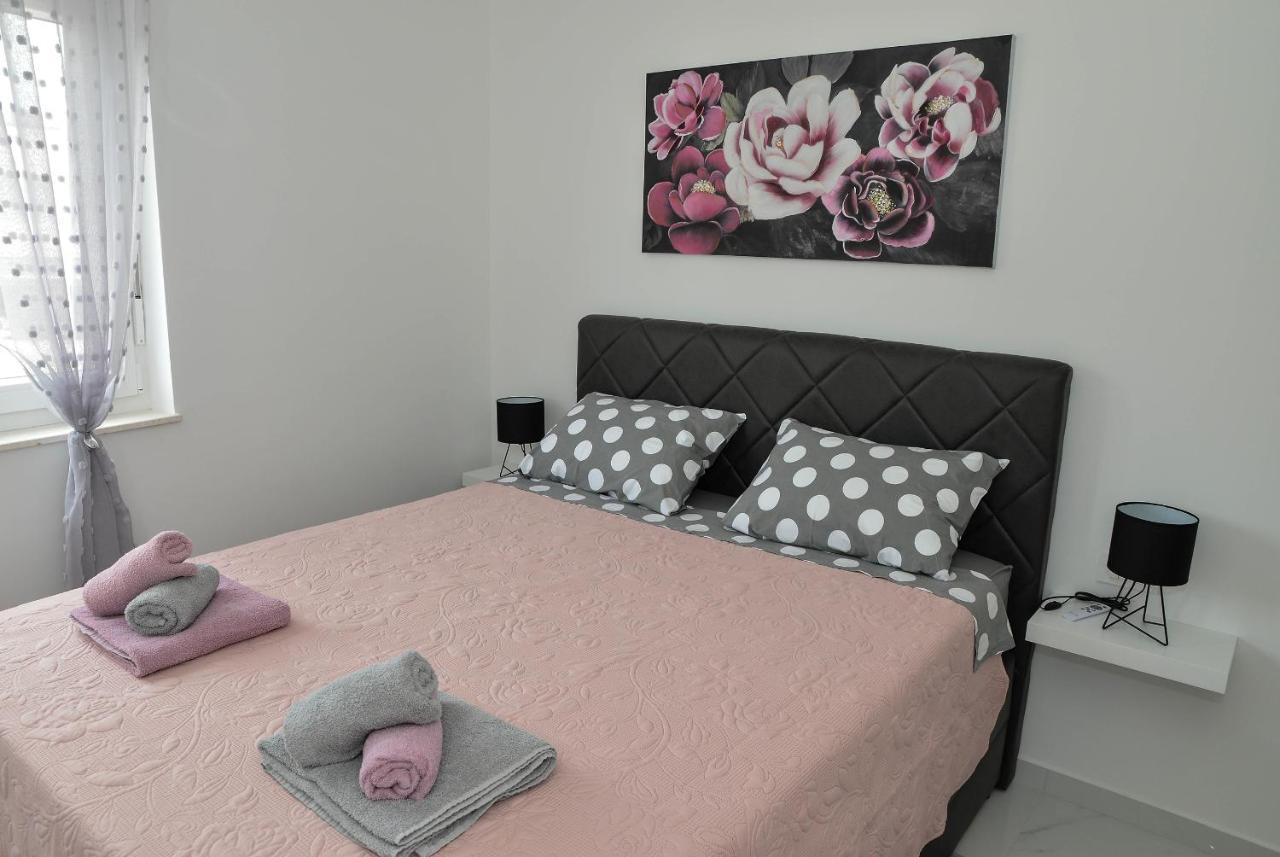 זאדאר Apartment Laura מראה חיצוני תמונה