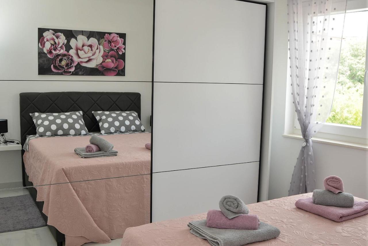 זאדאר Apartment Laura מראה חיצוני תמונה
